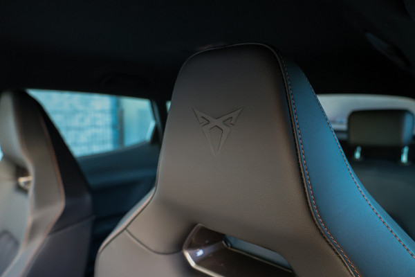 CUPRA Formentor 1.4 e-Hybrid VZ Performance | BTW | MEMORY | STOEL&STUURVERW | ELEK TREKHAAK | SPORTSTOELEN | KEYLESS | ACC |