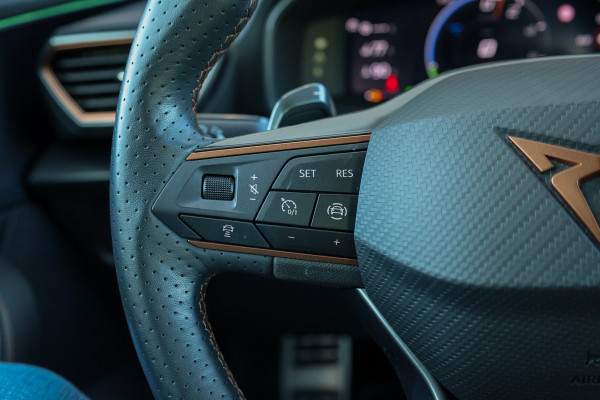 CUPRA Formentor 1.4 e-Hybrid VZ Performance | BTW | MEMORY | STOEL&STUURVERW | ELEK TREKHAAK | SPORTSTOELEN | KEYLESS | ACC |