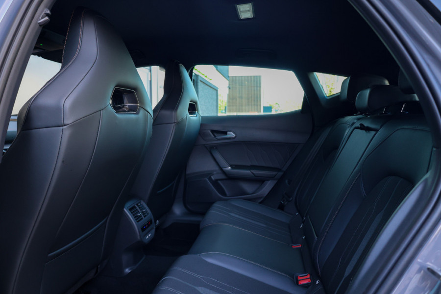 CUPRA Formentor 1.4 e-Hybrid VZ Performance | BTW | MEMORY | STOEL&STUURVERW | ELEK TREKHAAK | SPORTSTOELEN | KEYLESS | ACC |