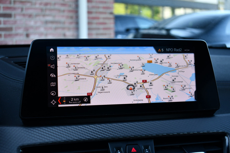 BMW X2 xDrive25e M-Sport | Pano | HUD | Sunset orange | 19 inch | Camera