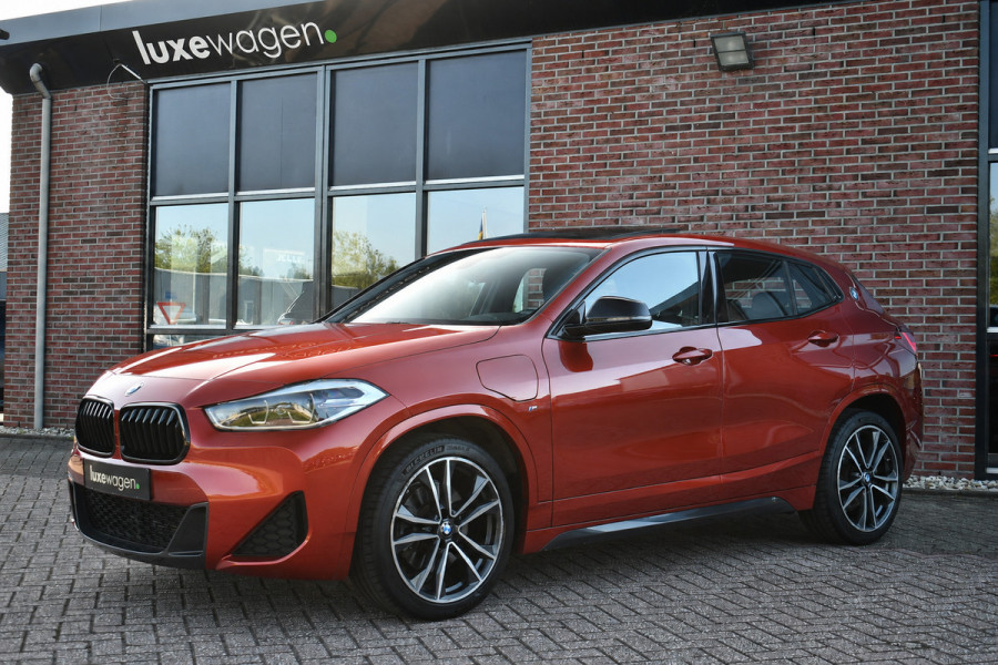 BMW X2 xDrive25e M-Sport | Pano | HUD | Sunset orange | 19 inch | Camera
