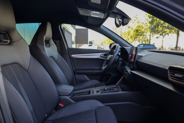 CUPRA Formentor 1.4 e-Hybrid VZ Performance | BTW | ACC | SPORTSTOELEN | STUURVERW | KEYLESS | SFEERVERLICHTING |