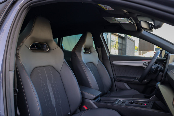 CUPRA Formentor 1.4 e-Hybrid VZ Performance | BTW | ACC | SPORTSTOELEN | STUURVERW | KEYLESS | SFEERVERLICHTING |