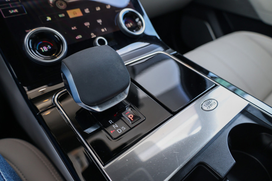 Land Rover Range Rover Velar 2.0 P400e SE | BTW | PANO | MERIDIAN 3D SURROUND | HUD | MEMORY | KEYLESS | CAMERA |