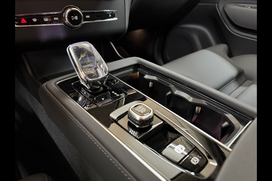 Volvo XC90 2.0 T8 Plug-in hybrid AWD Plus Dark | MY2026 | Luchtvering | Pano | H/K | Driver Assitance | Matrix Led | WinterPack