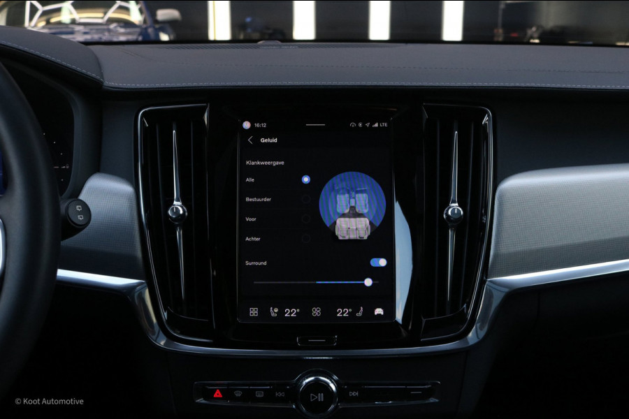 Volvo V90 Volvo V90 T8 Recharge AWD Ultimate Dark | SOH 98% | 455 PK | Pano | Long Range | Harman Kardon | HUD | Trekhaak