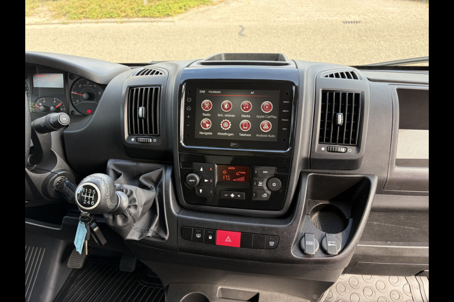 Citroën Jumper 2.2 BlueHDi 140PK E6 L3H2 3.3t ✓ 3-zits ✓imperiaal ✓camera ✓navigatie ✓clima