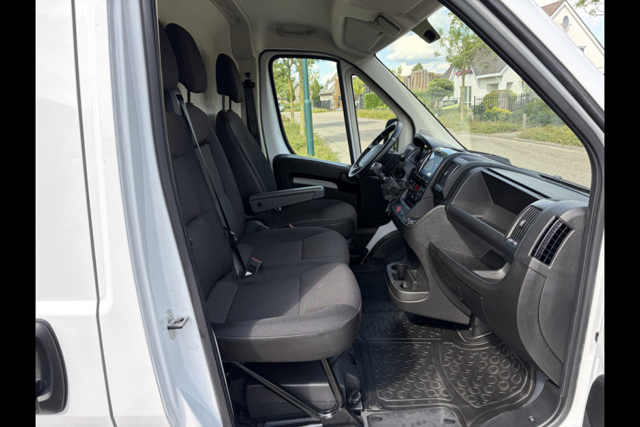 Citroën Jumper 2.2 BlueHDi 140PK E6 L3H2 3.3t ✓ 3-zits ✓imperiaal ✓camera ✓navigatie ✓clima
