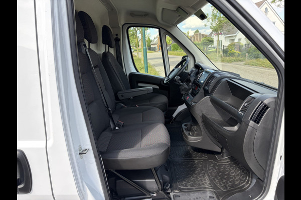 Citroën Jumper 2.2 BlueHDi 140PK E6 L3H2 3.3t ✓ 3-zits ✓imperiaal ✓camera ✓navigatie ✓clima