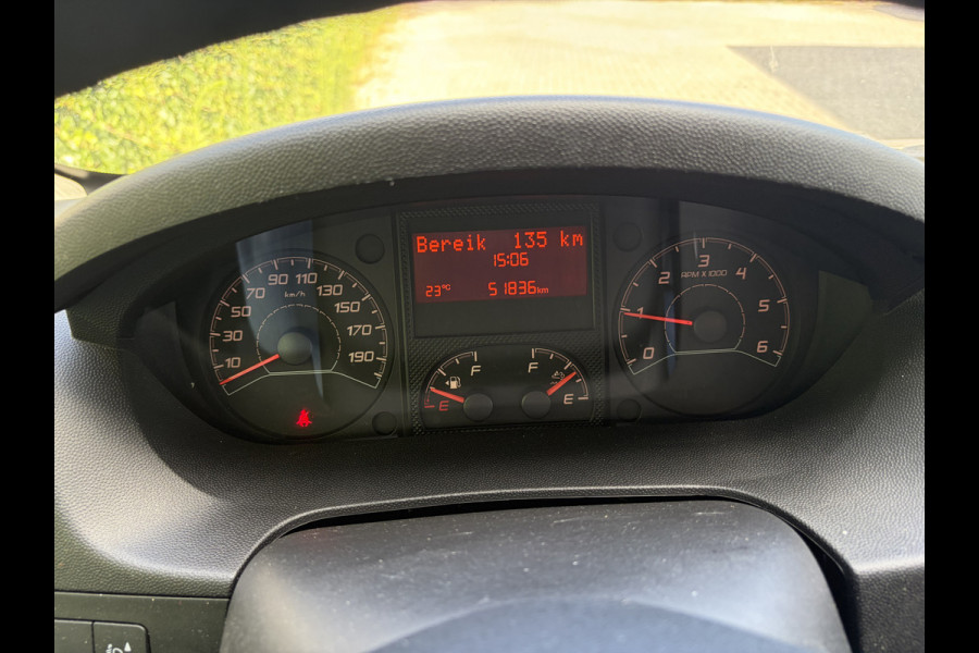 Citroën Jumper 2.2 BlueHDi 140PK E6 L3H2 3.3t ✓ 3-zits ✓imperiaal ✓camera ✓navigatie ✓clima