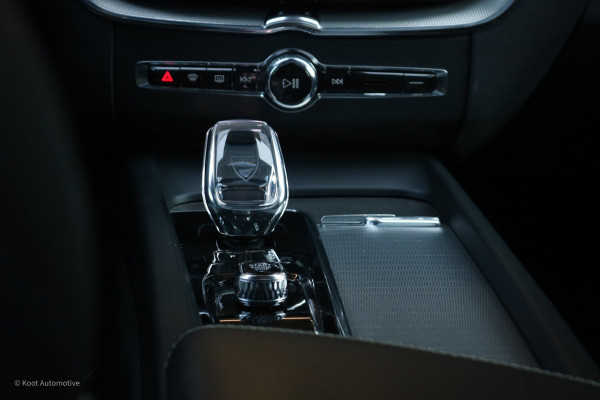 Volvo XC60 2.0 T8 Plug-in-hybrid AWD Polestar Engineered | SOH 97% | Long Range | Pano | Trekhaak | Harman/Kardon
