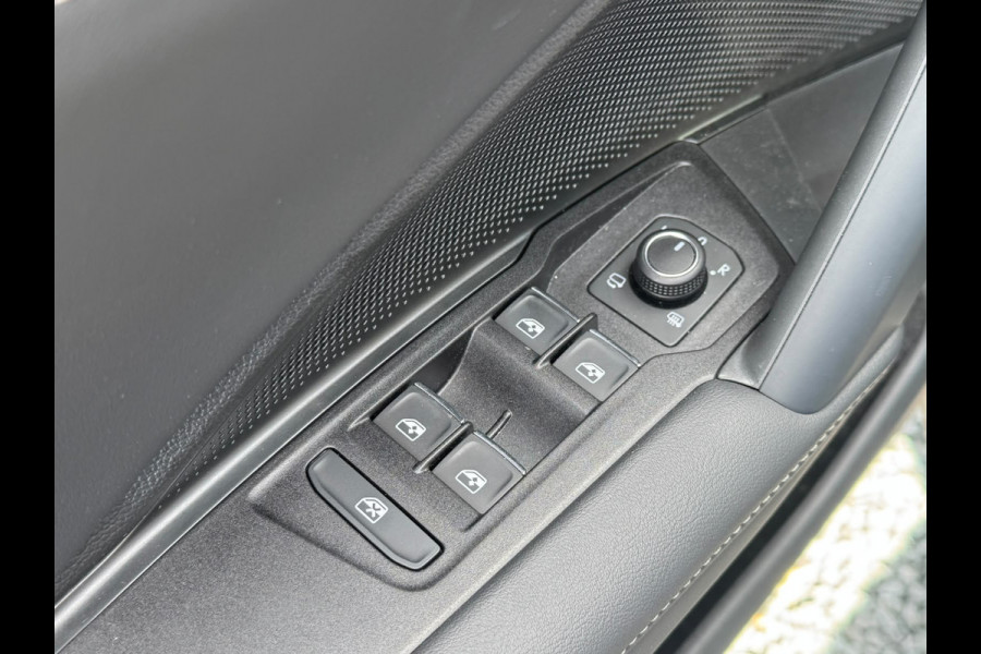 Volkswagen Tiguan 1.5 eHybrid 272PK DSG R-LINE SPORT LEDER/HARMAN-KARDON/PANORAMADAK