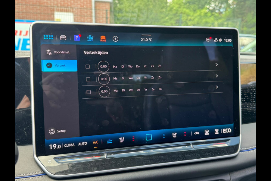 Volkswagen Tiguan 1.5 eHybrid 272PK DSG R-LINE SPORT LEDER/HARMAN-KARDON/PANORAMADAK