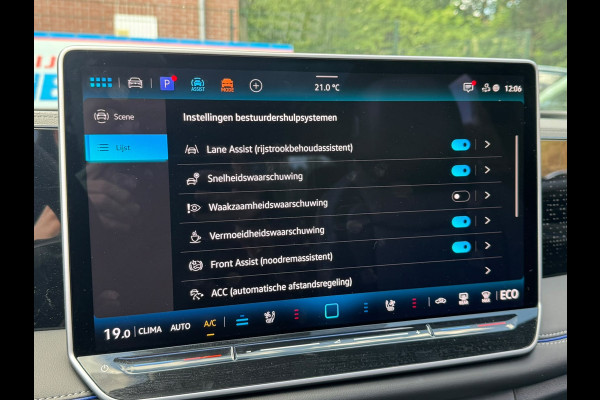 Volkswagen Tiguan 1.5 eHybrid 272PK DSG R-LINE SPORT LEDER/HARMAN-KARDON/PANORAMADAK
