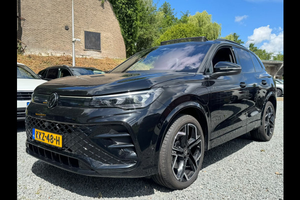 Volkswagen Tiguan 1.5 eHybrid 272PK DSG R-LINE SPORT LEDER/HARMAN-KARDON/PANORAMADAK