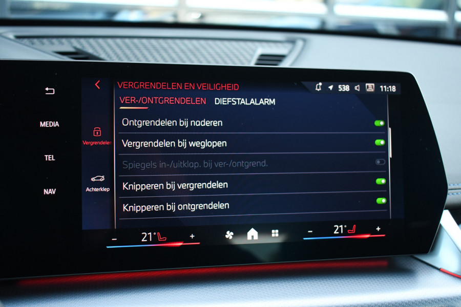 BMW X1 xDrive25e M-Sport Premium ACC-voorbereiding 18inch Camera AC-Snelladen