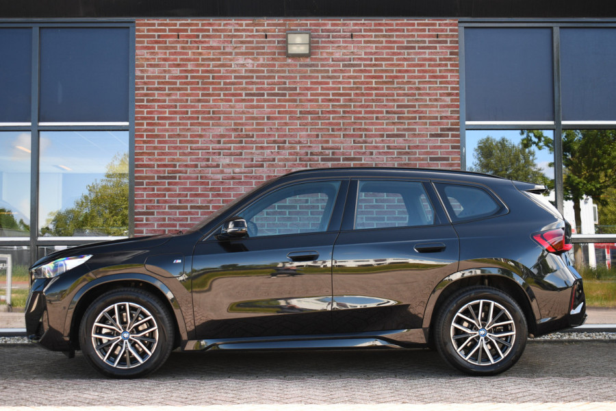 BMW X1 xDrive25e M-Sport Premium ACC-voorbereiding 18inch Camera AC-Snelladen