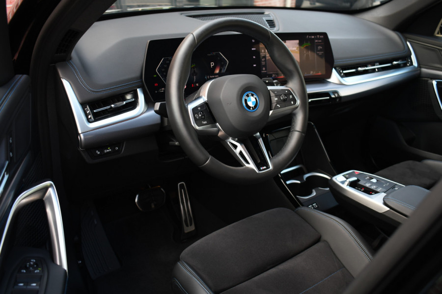 BMW X1 xDrive25e M-Sport Premium ACC-voorbereiding 18inch Camera AC-Snelladen