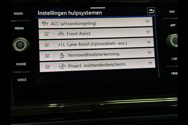 Volkswagen T-Cross 1.5 TSI Style|150PK|Automaat|ACC|LED|Winterpack|PDC