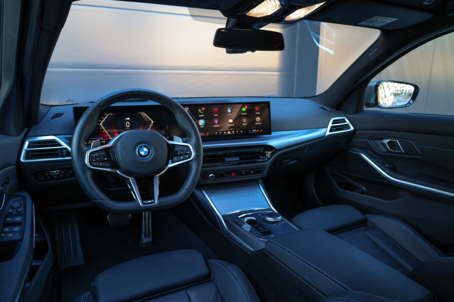 BMW 3-serie 330e M-SPORT | BTW |  ACC | MEMORY | HUD | LED | KEYLESS | 360 |