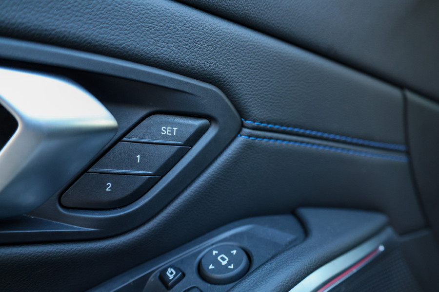 BMW 3-serie 330e M-SPORT | BTW |  ACC | MEMORY | HUD | LED | KEYLESS | 360 |