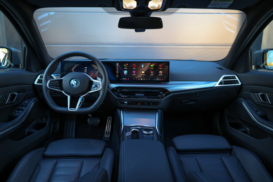 BMW 3-serie 330e M-SPORT | BTW |  ACC | MEMORY | HUD | LED | KEYLESS | 360 |