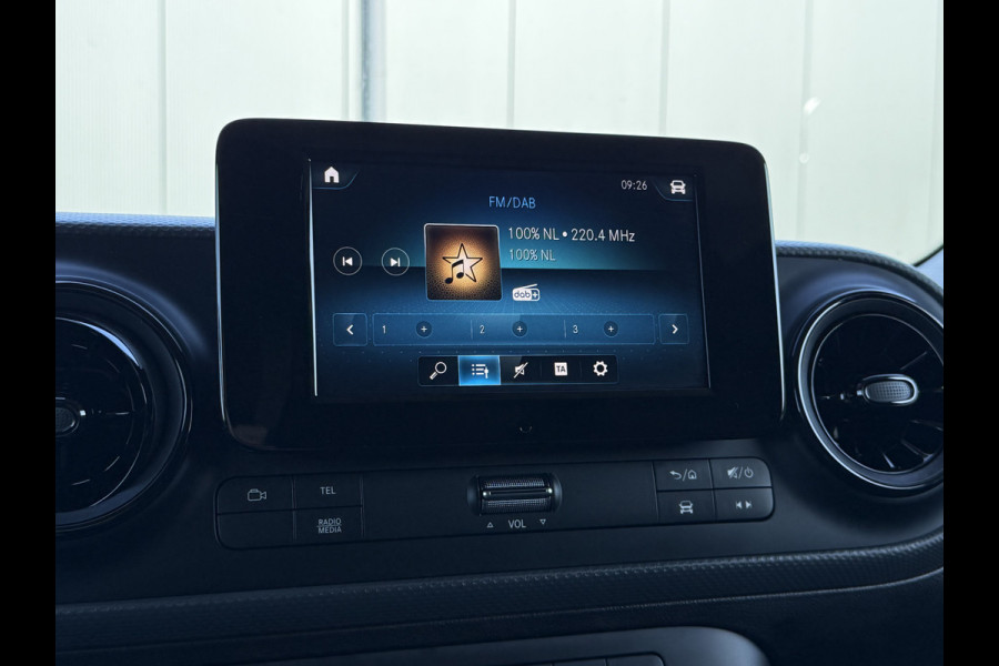 Mercedes-Benz eCitan 112 Pro 51 kWh / L2H1 / TREKHAAK / 3-ZITS / **3.698 KM!!** / CAMERA / CRUISE / ECC / CARPLAY