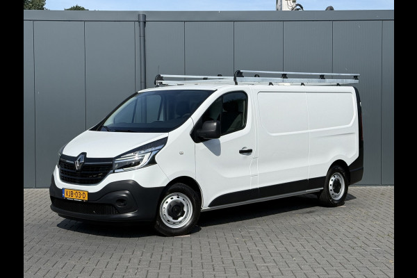 Renault Trafic 2.0 dCi 120 PK / L2H1 / 1e EIG. / TREKHAAK / IMPERIAAL / 3-ZITS / AIRCO / CRUISE / NAVI / LED
