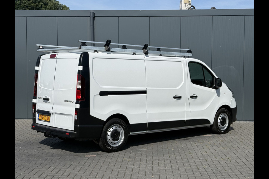 Renault Trafic 2.0 dCi 120 PK / L2H1 / 1e EIG. / TREKHAAK / IMPERIAAL / 3-ZITS / AIRCO / CRUISE / NAVI / LED