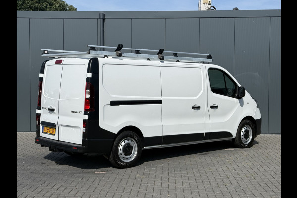 Renault Trafic 2.0 dCi 120 PK / L2H1 / 1e EIG. / TREKHAAK / IMPERIAAL / 3-ZITS / AIRCO / CRUISE / NAVI / LED