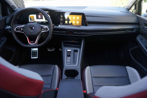 Volkswagen Golf 8 GTI Pano/HarmannKardon/Memory/Stoelventilatie/Camera/IQlight