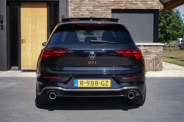 Volkswagen Golf 8 GTI Pano/HarmannKardon/Memory/Stoelventilatie/Camera/IQlight