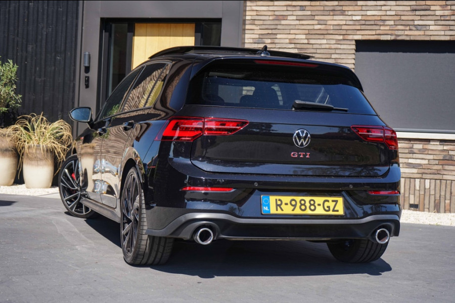 Volkswagen Golf 8 GTI Pano/HarmannKardon/Memory/Stoelventilatie/Camera/IQlight