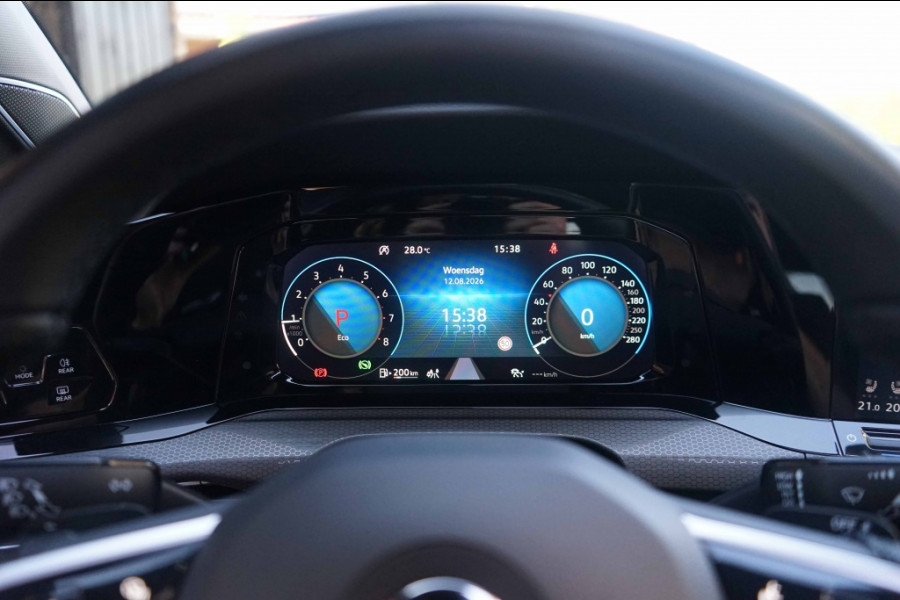 Volkswagen Golf 8 GTI Pano/HarmannKardon/Memory/Stoelventilatie/Camera/IQlight