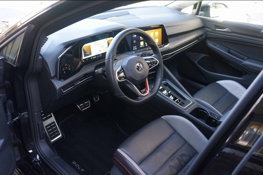 Volkswagen Golf 8 GTI Pano/HarmannKardon/Memory/Stoelventilatie/Camera/IQlight