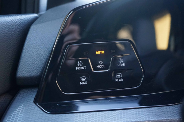 Volkswagen Golf 8 GTI Pano/HarmannKardon/Memory/Stoelventilatie/Camera/IQlight