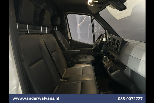 Mercedes-Benz Sprinter 315 CDI 150pk L2H2 Euro6 Airco | Camera | Apple Carplay | Cruisecontrol | Chauffeursstoel Android Auto, Parkeersensoren, Leder, Bijrijdersbank