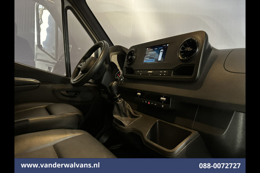 Mercedes-Benz Sprinter 315 CDI 150pk L2H2 Euro6 Airco | Camera | Apple Carplay | Cruisecontrol | Chauffeursstoel Android Auto, Parkeersensoren, Leder, Bijrijdersbank
