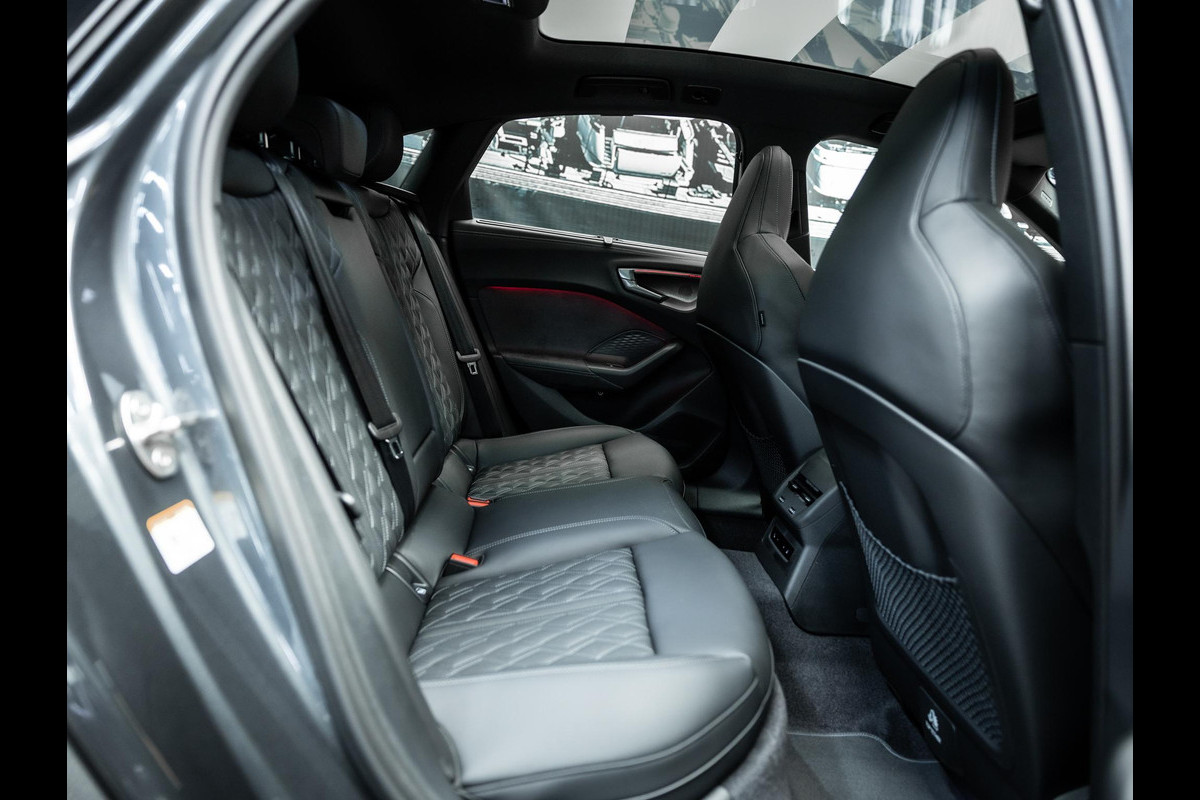 Audi A5 Limousine 2.0 e-hybrid quattro S edition Competition voorzien van alle bedenkbare opties!!!!