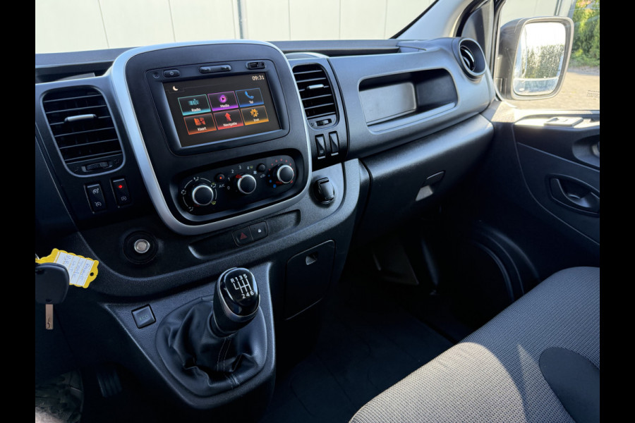 Renault Trafic 2.0 dCi 120 PK / L1H1 / 1e EIG. / 2x SCHUIFDEUR / IMPERIAAL / TREKHAAK / LED / CRUISE / 3-ZITS