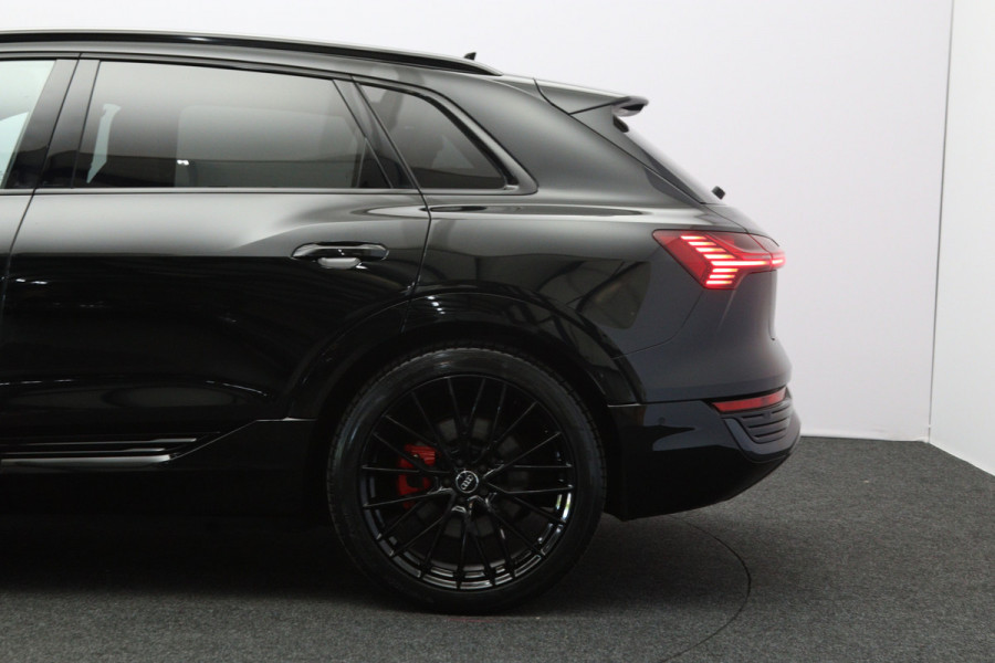 Audi Q8 e-tron 408 PK 55 Quattro S-Line Edition 115 kWh, SOH 97%, Panoramadak, RS-Sportstoelen, B&O Sound, Luchtvering