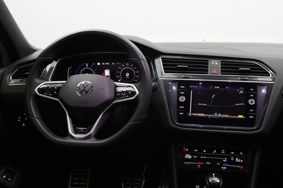 Volkswagen Tiguan 1.4 TSI eHybrid 245 PK R-Line Business+, 20" LM, Panoramadak, Leder, Adap. Onderstel