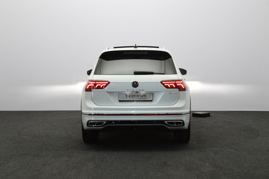 Volkswagen Tiguan 1.4 TSI eHybrid 245 PK R-Line Business+, 20" LM, Panoramadak, Leder, Adap. Onderstel