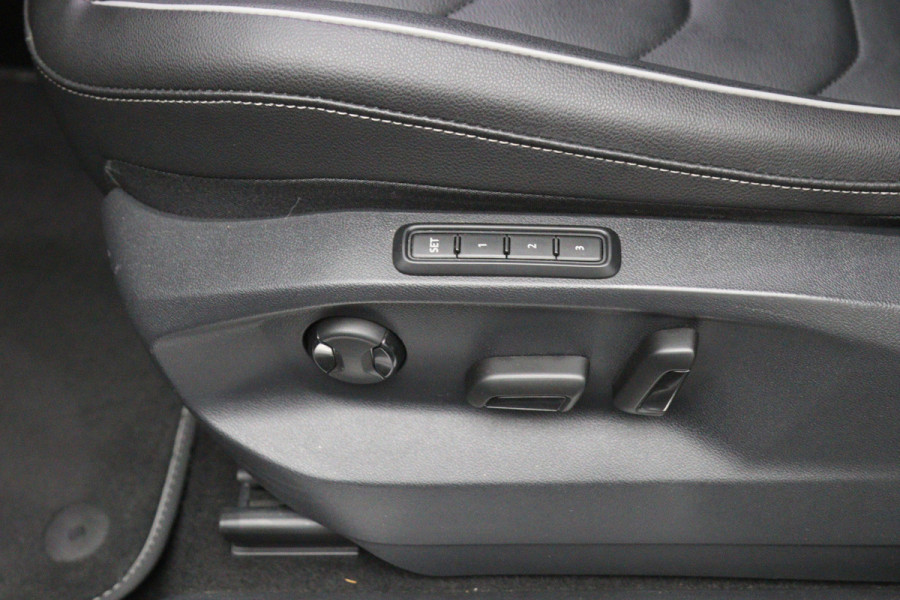 Volkswagen Tiguan 1.4 TSI eHybrid 245 PK R-Line Business+, 20" LM, Panoramadak, Leder, Adap. Onderstel