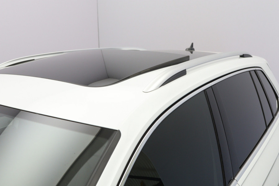 Volkswagen Tiguan 1.4 TSI eHybrid 245 PK R-Line Business+, 20" LM, Panoramadak, Leder, Adap. Onderstel