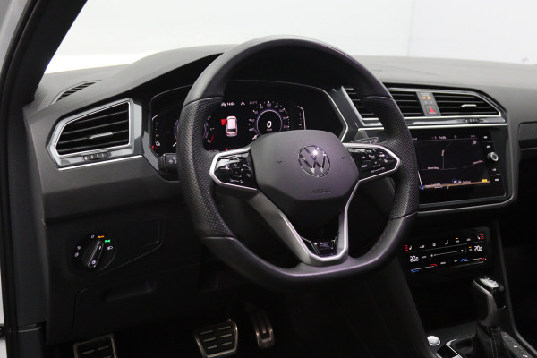 Volkswagen Tiguan 1.4 TSI eHybrid 245 PK R-Line Business+, 20" LM, Panoramadak, Leder, Adap. Onderstel