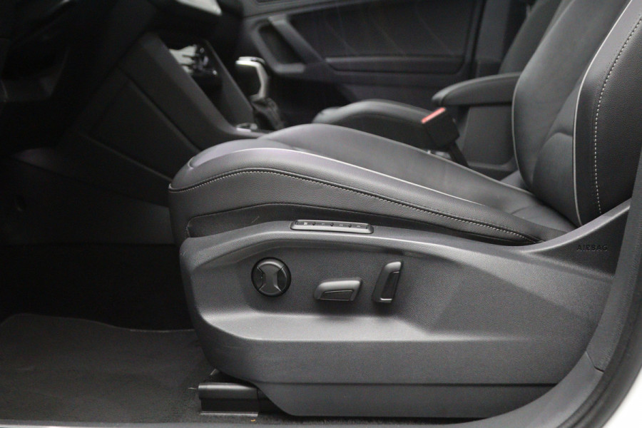 Volkswagen Tiguan 1.4 TSI eHybrid 245 PK R-Line Business+, 20" LM, Panoramadak, Leder, Adap. Onderstel