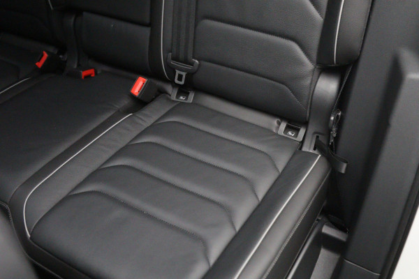 Volkswagen Tiguan 1.4 TSI eHybrid 245 PK R-Line Business+, 20" LM, Panoramadak, Leder, Adap. Onderstel