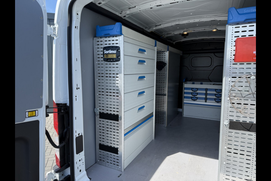 Ford Transit 350 2.0 TDCI 130 PK / L3H2 / 2x SCHUIFDEUR / SORTIMO INRICHTING / IMPERIAAL / 2.8 TONS TREKHAAK / 3-ZITS / CRUISE