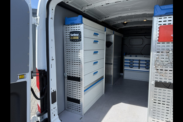 Ford Transit 350 2.0 TDCI 130 PK / L3H2 / 2x SCHUIFDEUR / SORTIMO INRICHTING / IMPERIAAL / 2.8 TONS TREKHAAK / 3-ZITS / CRUISE